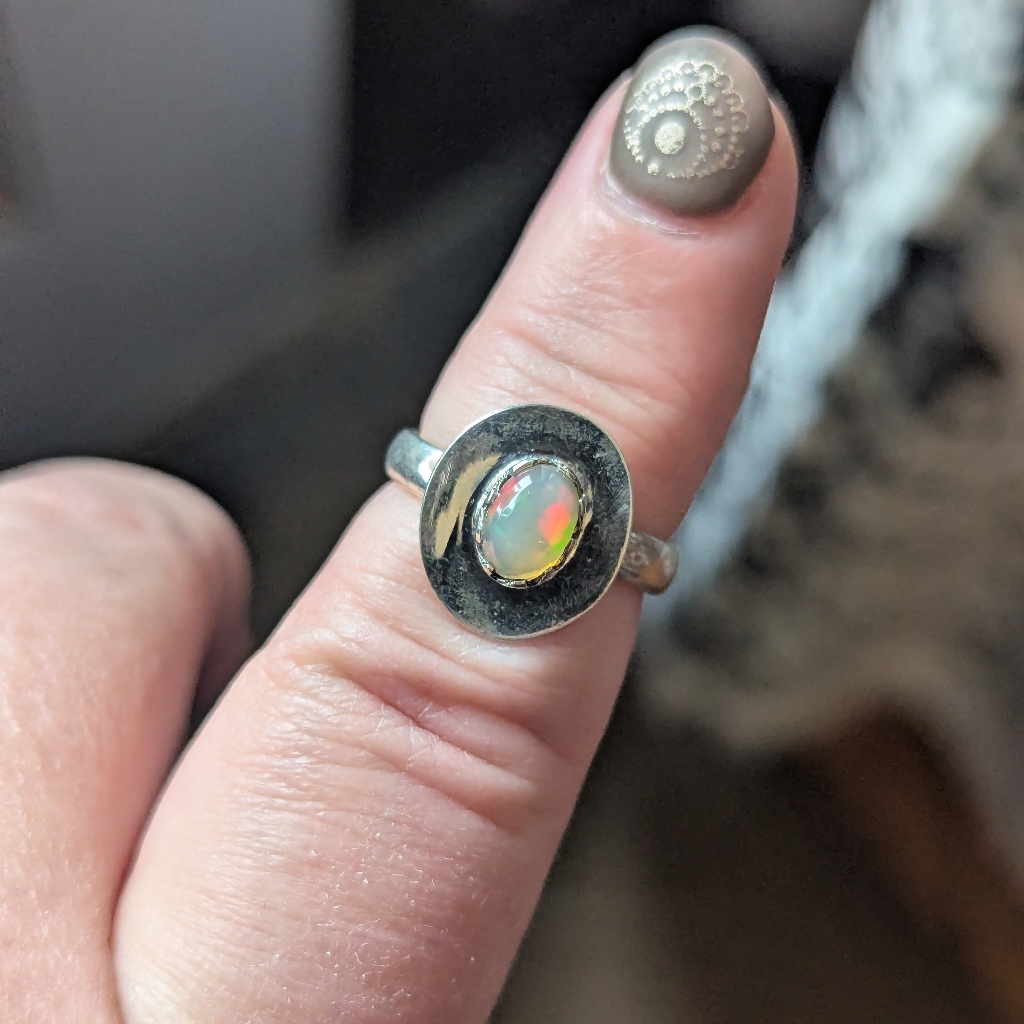Sz 65 Elegant Silver Opal Ring 54$